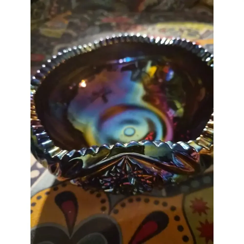 Vintage LE Smith Carnivasl Glass Bowl In The Sawtooth Hobstar And Daisy Pattern